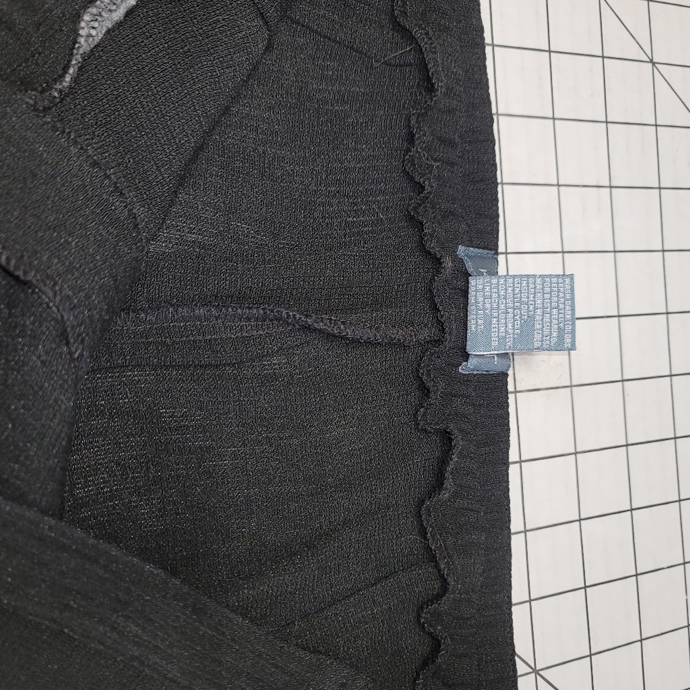 Woman's Black Koret Black Capris with Brown Stitch Design- 18 Preloved - Picture 7 of 11